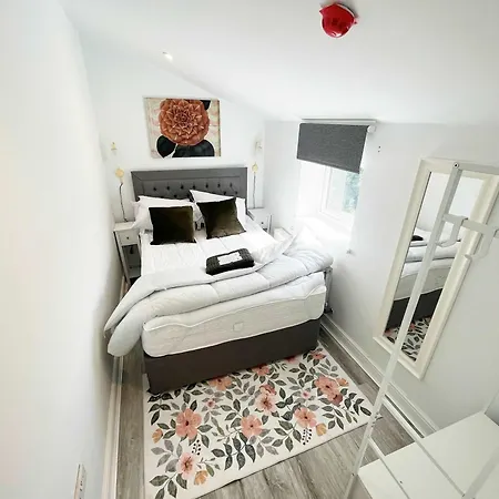 Two Bedroom Flat In Redland Lägenhet
